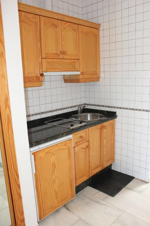 Apartamentos Guaquin Torremolinos Dış mekan fotoğraf